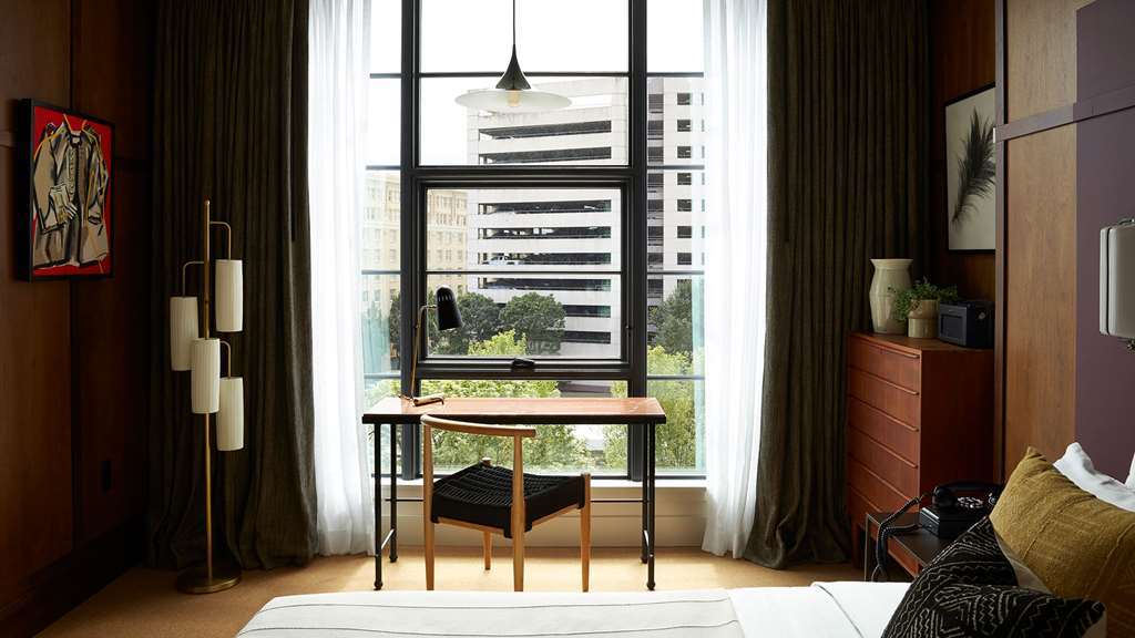 The Hoxton, 4*