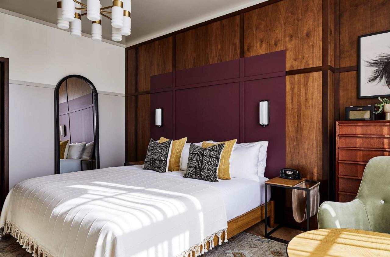 The Hoxton, Hotel